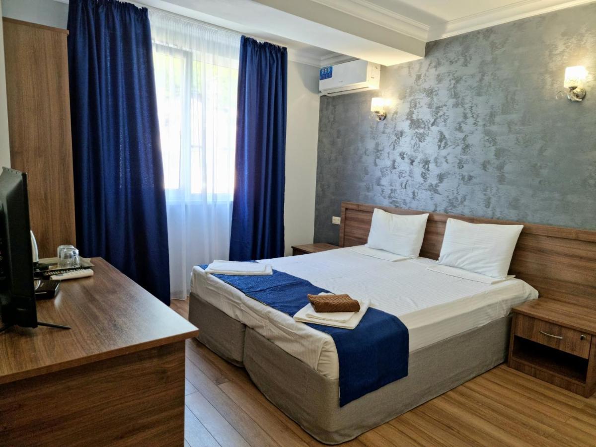 Nobi Guest House Gagra Extérieur photo